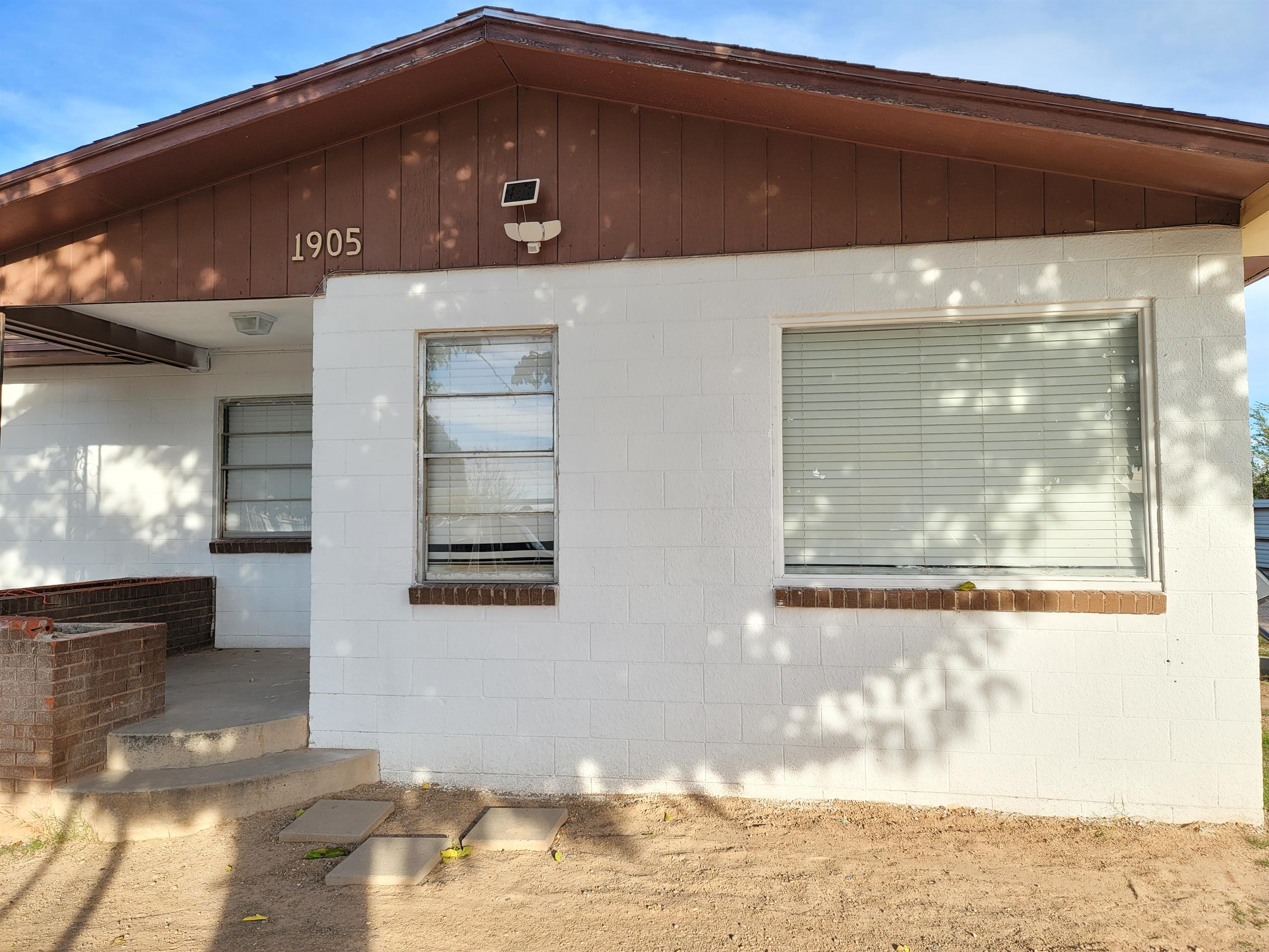 1905 North Garden Avenue